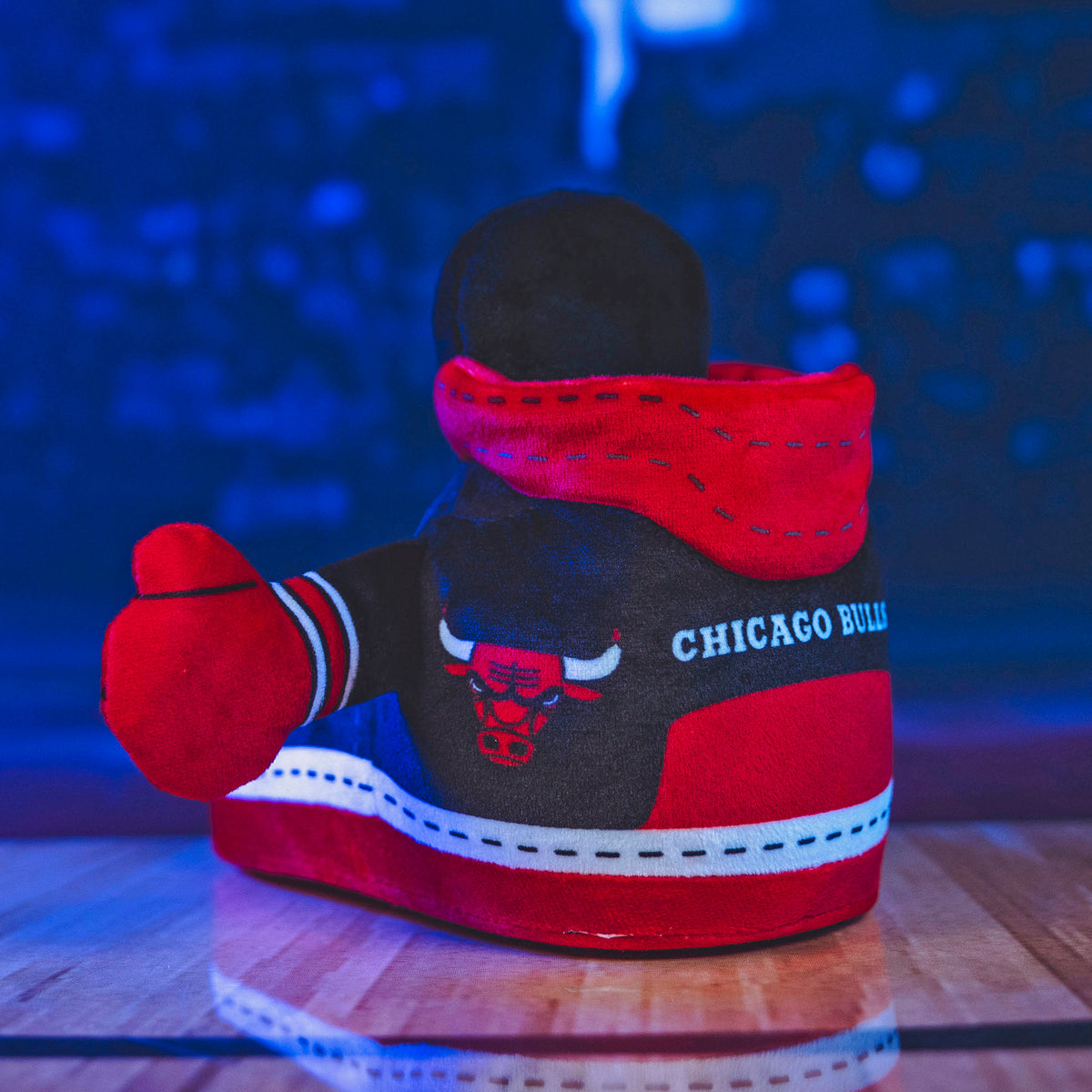 Chicago Bulls Sneaker 7&quot; Kuricha Plush