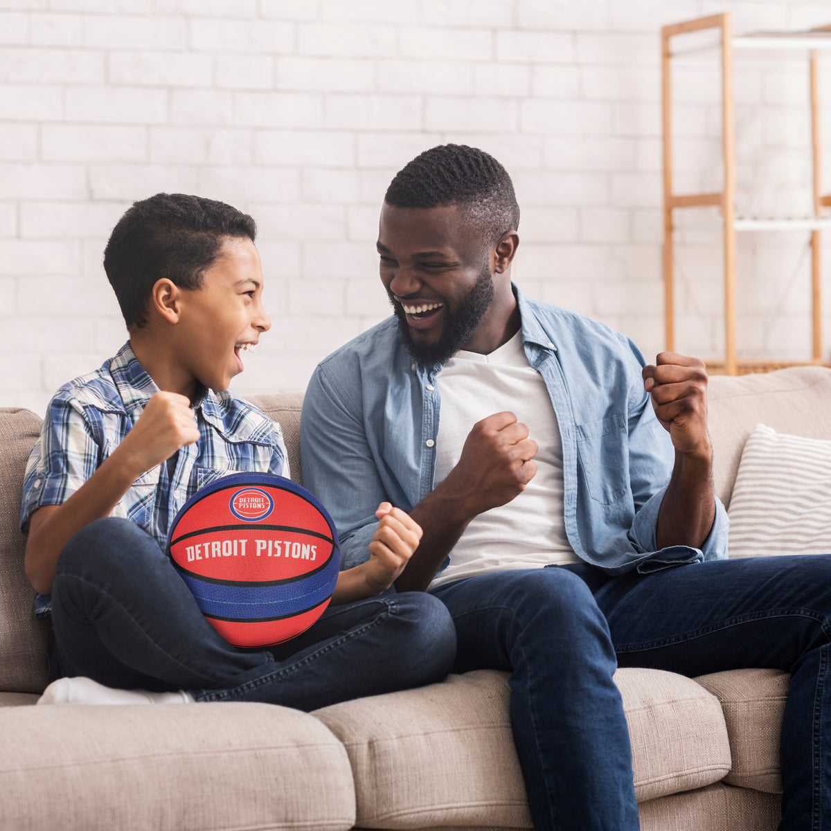 NBA Detroit Pistons Silent Basketball